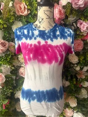 Go Couture Pink & Blue Tie-Dye Short Sleeve Crew Tee